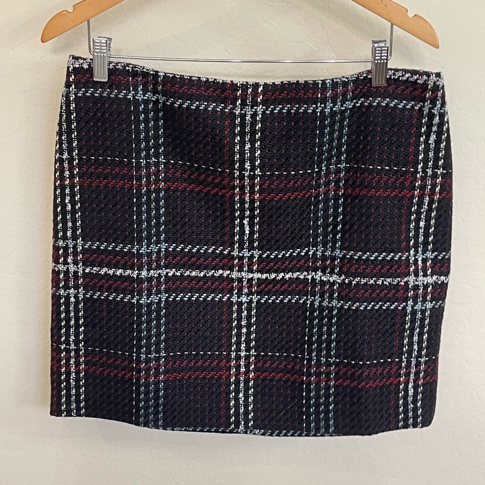 NWT White House Black Market Plaid Tweed Mini Skirt Black Red Size 10